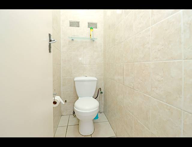 2 BEDROOM APARTMENT FOR SALE IN KEW